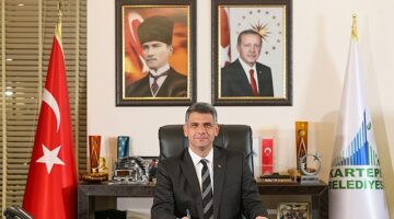 Kartepe Belediye Başkanı Av.M.Mustafa Kocaman, Kartepeli hemşehrilerinin ve tüm İslâm âleminin mübarek Berat Kandili'ni kutladı