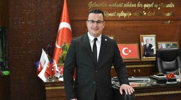 Mustafakemalpaşa Belediye Başkanı Mehmet Kanar, Berat Kandili dolasıyla yayınladığı mesajla tüm İslam âleminin kandilini kutladı