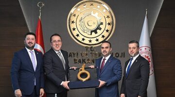 Nevşehir Belediye Başkanı Dr. Mehmet Savran ve AK Parti Nevşehir Milletvekilleri, Sanayi ve Teknoloji Bakanı Mehmet Fatih Kacır'ı ziyaret etti