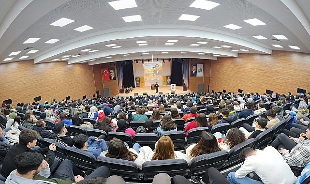 Şehir Konferanslarında Eğitim Danışmanı Müftüoğlu; Çumra, Ereğli ve Ilgın'da Öğrencilerle Buluştu