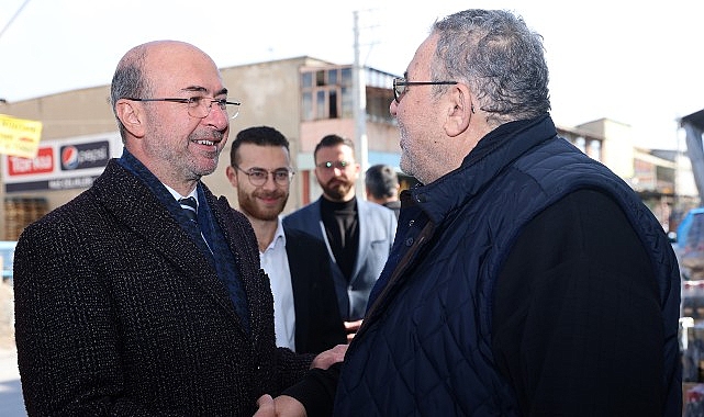 Selçuklu Belediye Başkanı Ahmet Pekyatırmacı Gıda Toptancıları Sitesi'ndeki işyerlerine ziyaret gerçekleştirdi
