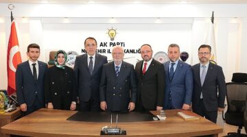 AK Parti Genel Başkanvekili Mustafa Elitaş, Nevşehir'de partililerle bir araya geldi