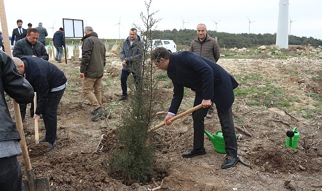 Akfen Holding, Çanakkale'ye Türkiye Cumhuriyeti'nin 100'ncü Yılında 100 Bin Ağaçlık Hatıra Ormanı Kuruyor