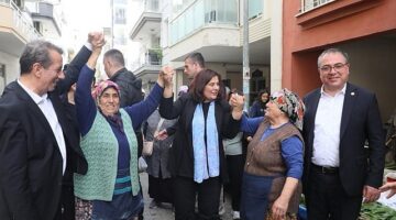Aydın Büyükşehir Belediye Başkanı Özlem Çerçioğlu, Efeler'de kurulan Çarşamba Pazarı'nı ziyaret etti