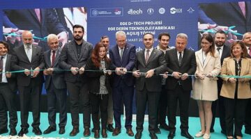 Bakan Kacır, “Ege Derin Teknoloji Fabrikası ile İzmir'imizin genç girişimcilerine dünyanın kapılarını açacağız"
