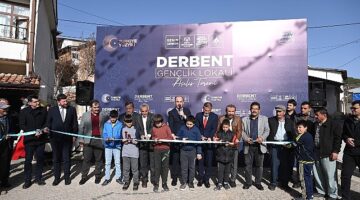 Başkan Altay Derbent'e Kazandırılan Gençlik Lokalini Açtı