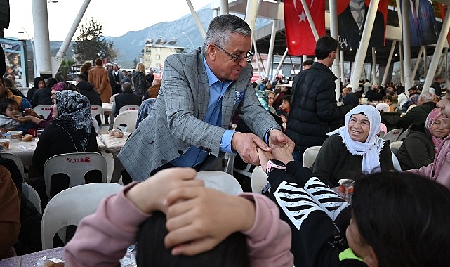 Başkan Topaloğlu'ndan Kuzdere'de iftar yemeği