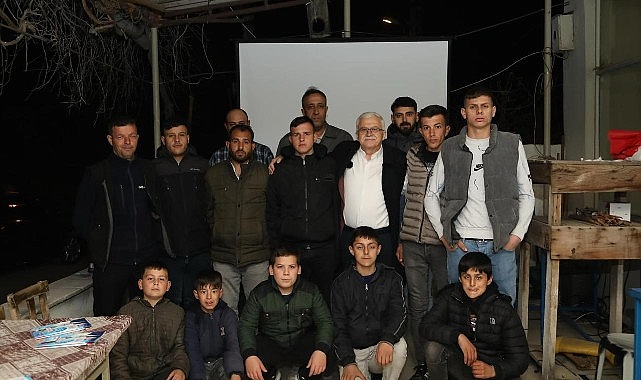 Burhaniye Belediye Başkan Adayı Ali Kemal Deveciler Kuyumcu Mahallesi'nde bir araya gelerek mahalle sakinleriyle önemli bir buluşma gerçekleştirdi