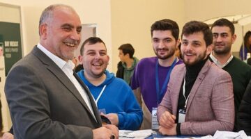 Canik'ten Gençlere Müjde! Başkan İbrahim Sandıkçı: “Bu yıl da üniversiteyi yeni kazanacak olan tüm öğrencilerimize burs desteği vereceğiz"