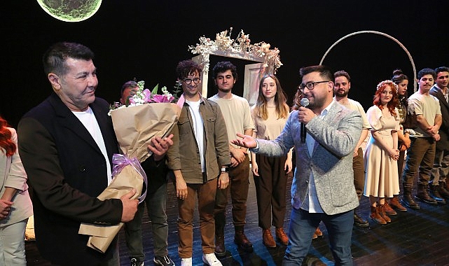 “Düş Oyunu" Sefaköy Kültür Merkezi'nde &apos;Gala' Yaptı