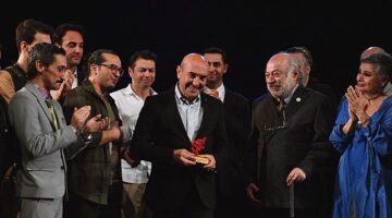 İzmir Şehir Tiyatrosu sanatçılarından Başkan Soyer'e teşekkür “Türk tiyatrosunda tarih yazdınız Sayın Başkan"