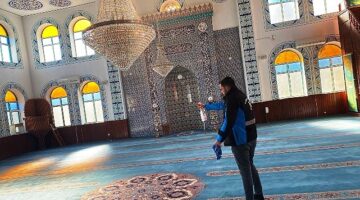 Kartepe'de, ilçe genelindeki camilerde Ramazan-ı Şerif Ayı öncesi bakım ve temizlik çalışmaları tamamlandı