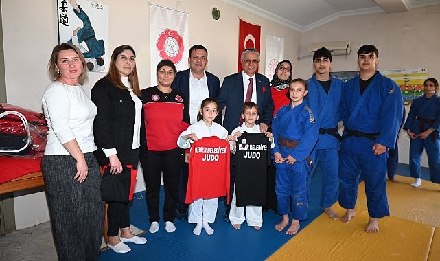 Kemer Belediyesi'nden judoculara malzeme desteği