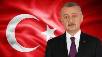 Kocaeli Büyükşehir Belediye Başkanı Tahir Büyükakın “Çanakkale Zaferi, İstiklal Savaşı'mızın önsözüdür”