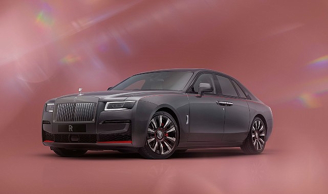 &apos;'Rolls-Royce Ghost Prism'' Çağdaş Tasarımdan Esinlendi.