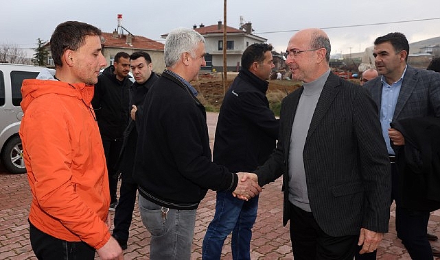 Selçuklu Belediye Başkanı Ahmet Pekyatırmacı, ilçede bulunan 12 dış mahalleyi ziyaret ederek vatandaşlarla bir araya geldi