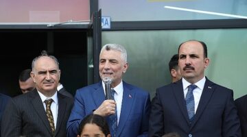 Ticaret Bakanı Bolat Konya Büyükşehir'in Karapınar'a Kazandırdığı Bilgehane ve Lise Medeniyet Akademisi'nin Açılışını Yaptı