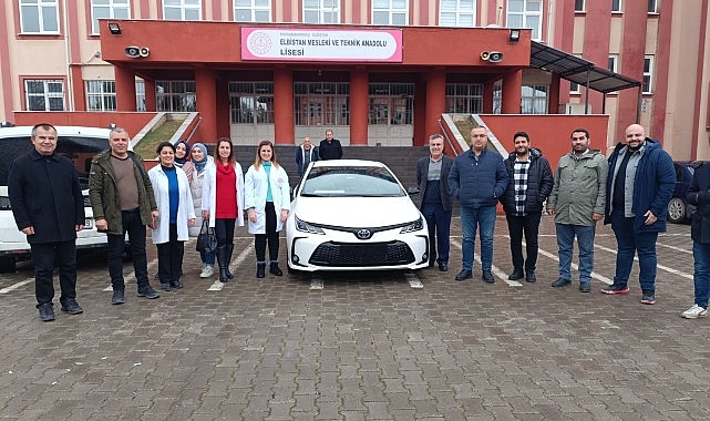 Toyota Otomotiv Sanayi Türkiye'den Deprem Bölgesindeki 20 Okula Ekipman Desteği