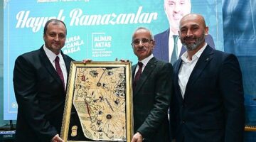 Ulaştırma ve Altyapı Bakanı Abdulkadir Uraloğlu açılış ve iftar programları vesilesiyle geldiği İznik'te yeni müjdeler verdi.