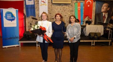 Azerbaycan Kadınları baharı Başkan Mutlu'yla karşıladı