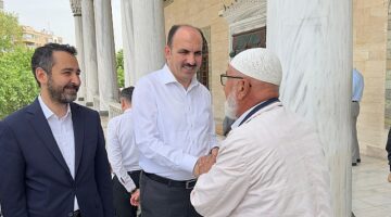 Başkan Altay Hacıveyiszade Camii'nde Vatandaşlarla Buluştu