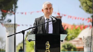 Bergama Belediye Başkanı Dr. Tanju ÇELİK; 1 Mayıs Emek ve Dayanışma Günü nedeniyle bir mesaj yayınladı