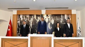 Çiğli Belediye Başkanı Onur Emrah Yıldız'dan İlk Mecliste Uyum Mesajları: “Yapıcı Muhalefet Katalizördür”