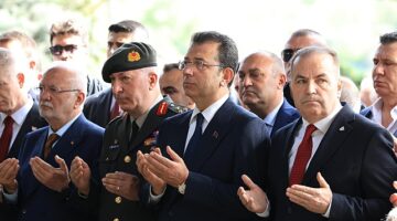 İBB Başkanı Ekrem İmamoğlu, 8'nci Cumhurbaşkanı Turgut Özal'ın vefatının 31'nci yıl dönümü dolayısıyla düzenlenen anma törenine katıldı