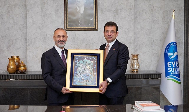 İBB Başkanı Ekrem İmamoğlu, Eyüpsultan Belediye Başkanı Mithat Bülent Özmen'e tebrik ziyaretinde bulundu