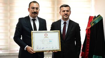 Karabük Belediye Başkanı Özkan Çetinkaya Mazbatasını Aldı