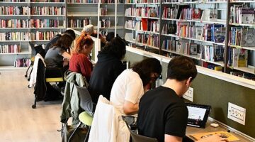 Lüleburgaz Belediyesi'nin Halide Edip Adıvar Kütüphanesi'ne yoğun ilgi