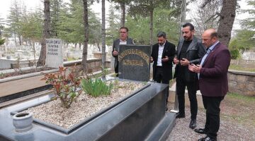Nevşehir Belediye Başkanı Rasim Arı, Ramazan Bayramı öncesinde merhum belediye başkanlarının ve Abdullah Çatlı'nın kabrini ziyaret etti