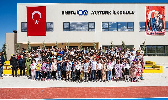 Sabancı Vakfı ve Enerjisa Enerji'nin iş birliğiyle hayata geçen Enerjisa Atatürk İlkokulu Hatay'da açıldı.