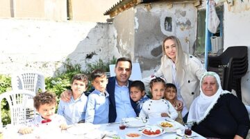 Yıldız'dan anlamlı bayram buluşmaları Çiğli Belediye Başkanı Onur Emrah Yıldız; “Bir çocuğun, bir annenin gülüşüdür bayram"