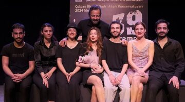 2024 Çolpan İlhan & Sadri Alışık Konservatuvarı öğrencileri tiyatro sahnesinde mezun oldu…