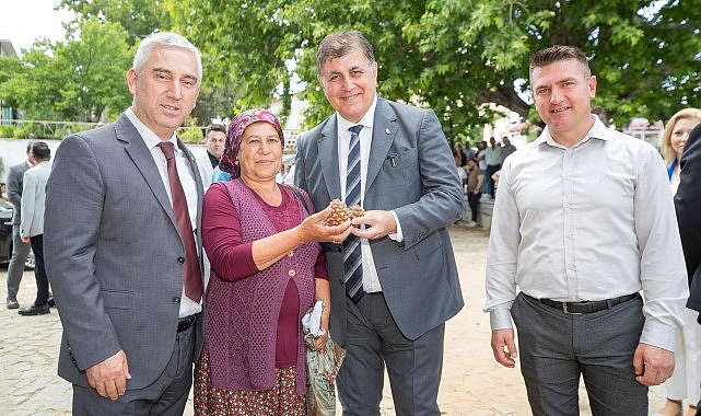 Başkan Tugay'dan Bergama'da altın madenine karşı birlik mesajı  “Hepimizin mücadele etmesi gerek"