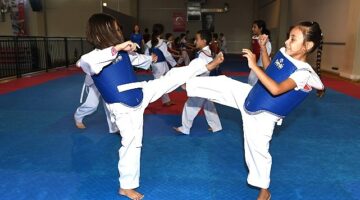 Çiğli Belediyesi'nin Yaz Spor Okulu Kayıtları Başlıyor