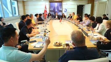 Çin heyetinden Antalya Büyükşehir Belediyesi'ne ziyaret