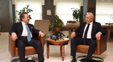 Devlet eski Bakanı Cavit Çağlar Nilüfer Belediye Başkanı Şadi Özdemir'i ziyaret etti