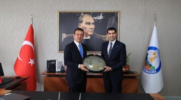 Ekrem İmamoğlu, Avcılar Belediye Başkanı Utku Caner Çaykara'ya tebrik ziyaretinde bulundu