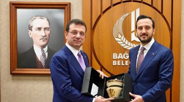 Ekrem İmamoğlu, Bağcılar Belediye Başkanı Abdullah Özdemir'e tebrik ziyaretinde bulundu