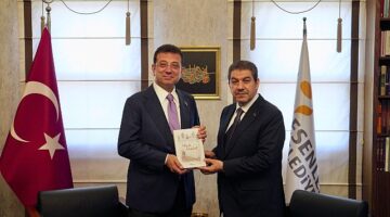 Ekrem İmamoğlu, Esenler Belediye Başkanı Tevfik Göksu'ya tebrik ziyaretinde bulundu
