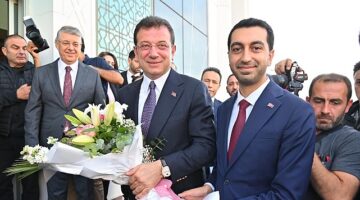 Ekrem İmamoğlu, Tuzla Belediye Başkanı Eren Ali Bingöl'e tebrik ziyaretinde bulundu