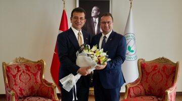 İBB Başkanı Ekrem İmamoğlu, Gaziosmanpaşa Belediye Başkanı Hakan Bahçetepe'ye tebrik ziyaretinde bulundu