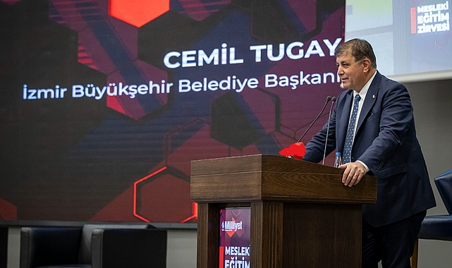 İzmir Büyükşehir Belediye Başkanı Dr. Cemil Tugay: “Gençlere desteğimizi artırarak sürdüreceğiz"