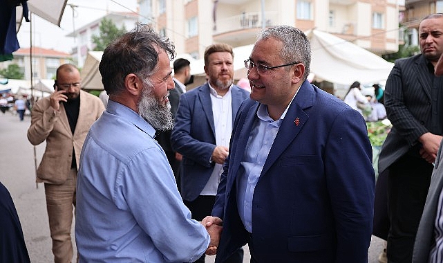 Keçiören Belediye Başkanı Dr. Mesut Özarslan, Ayvalı Pazar Yeri'ni ziyaret etti