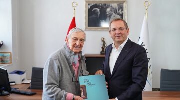 Koç Holding Yönetim Kurulu Onursal Başkanı M. Rahmi Koç'tan Başkan Mesut Ergin'e ziyaret