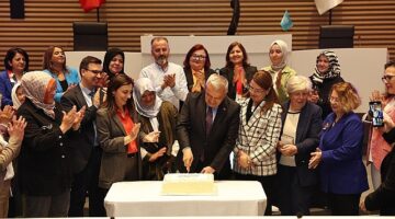 Mahalle kadın derneklerinden Başkan Şadi Özdemir'e ziyaret