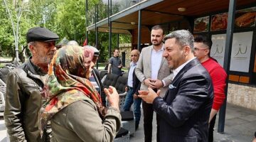 Nevşehir Belediye Başkanı Rasim Arı, Nejdet Ersan Parkı çevresindeki esnaflarla bir araya gelerek sorun ve isteklerini dinledi