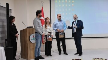 Nevşehir Belediyesi Kadın ve Aile Hizmetleri Müdürlüğü tarafından &apos;Aile ve Ailenin Önemi' konulu konferans düzenlendi